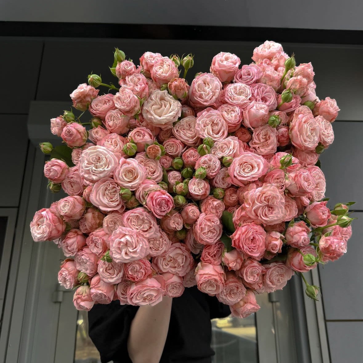 МАДАМ БОМБАСТИК