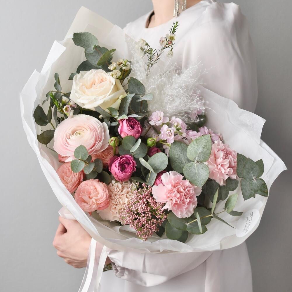 Авторский букет «Клубничные сливки» 